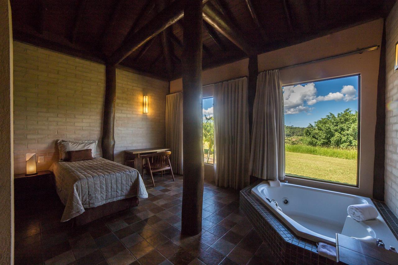 Hotel Estancia Atibainha - Resort & Convention นาซาเร เปาลิสตา ภายนอก รูปภาพ