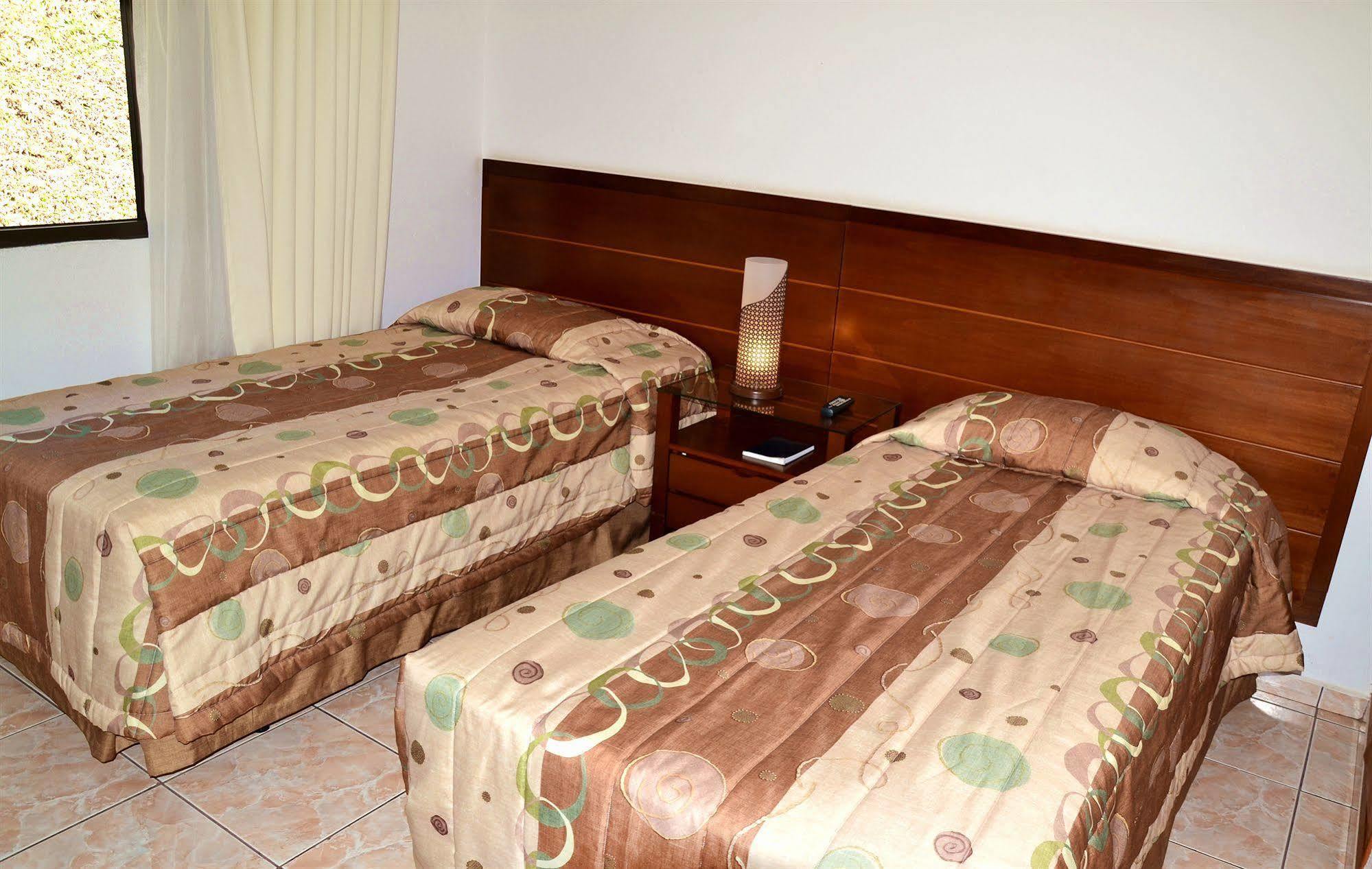 Hotel Estancia Atibainha - Resort & Convention นาซาเร เปาลิสตา ภายนอก รูปภาพ