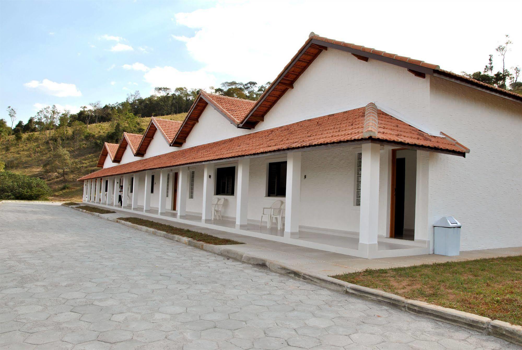 Hotel Estancia Atibainha - Resort & Convention นาซาเร เปาลิสตา ภายนอก รูปภาพ