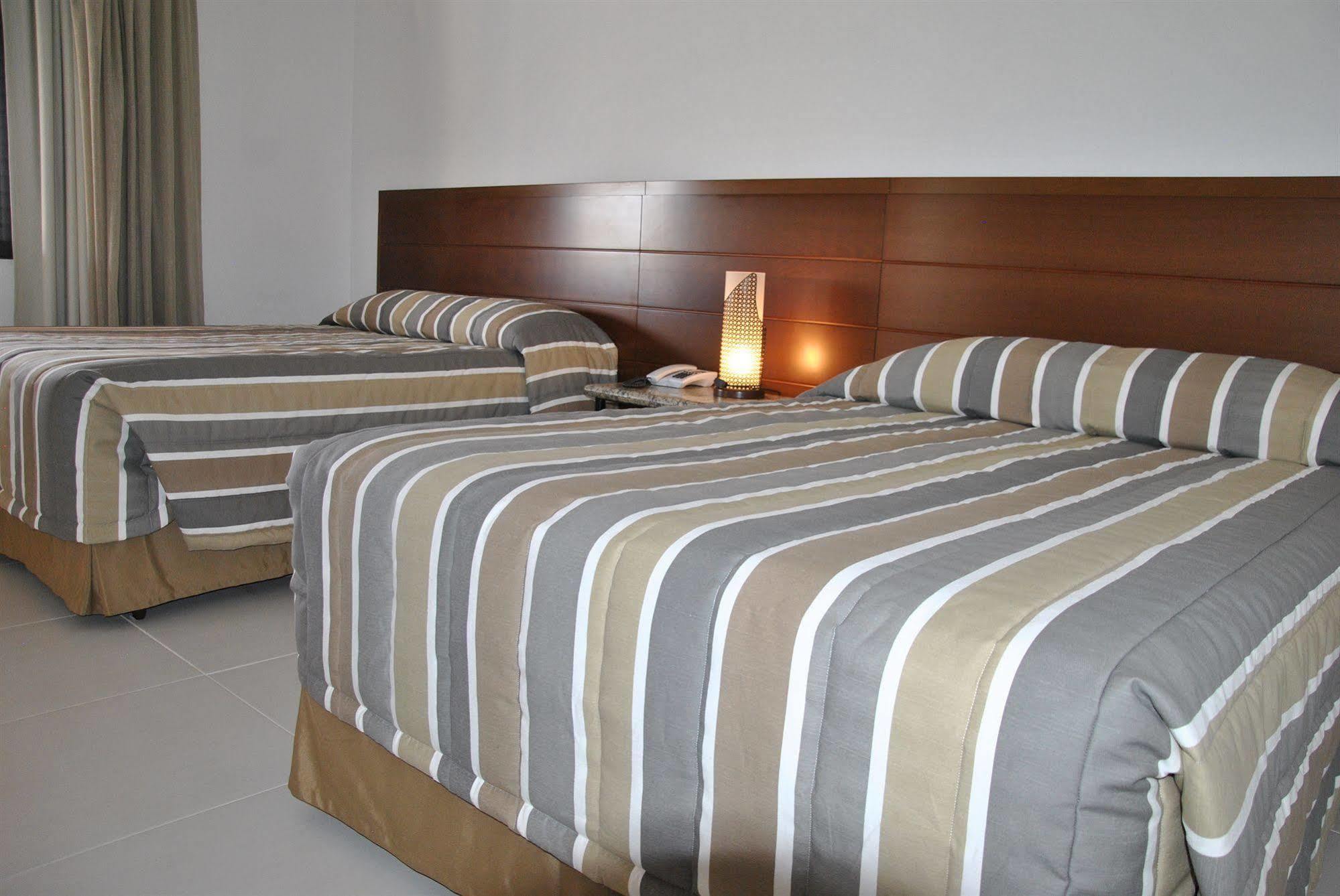 Hotel Estancia Atibainha - Resort & Convention นาซาเร เปาลิสตา ภายนอก รูปภาพ