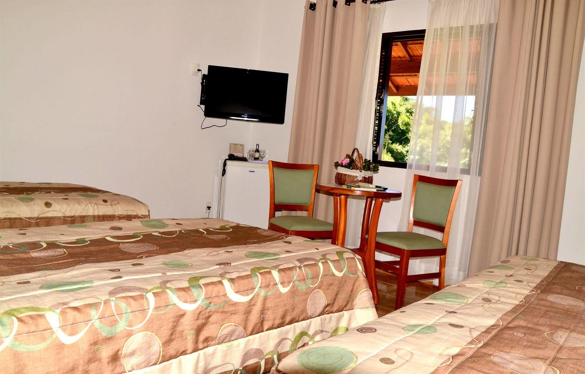 Hotel Estancia Atibainha - Resort & Convention นาซาเร เปาลิสตา ภายนอก รูปภาพ